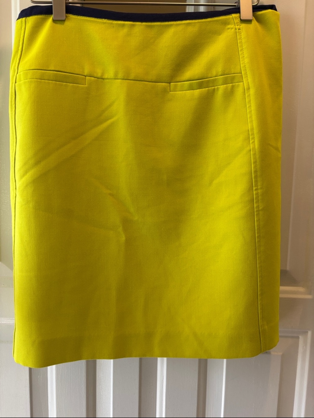 LOFT Neon Yellow Pencil Skirt with Navy Trim - Size 6